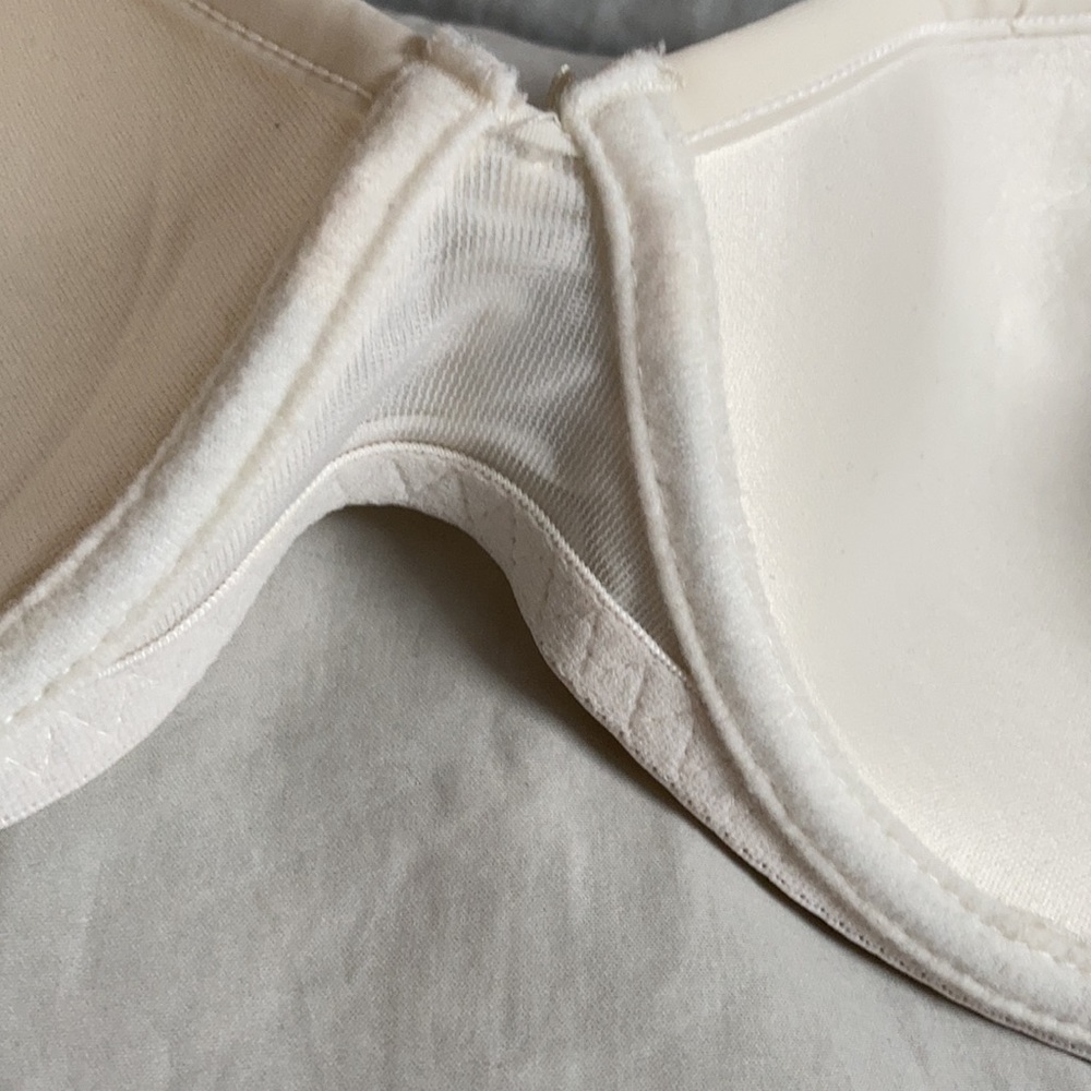 Cream Bra - Picture 5 of 6